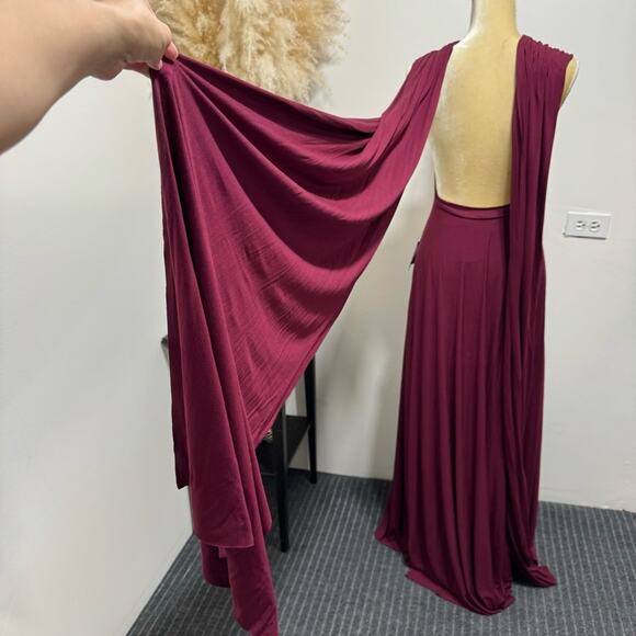LULU’S Convertible Tricks of the Trade Burgundy Maxi Dress Size M NWT - Picture 11 of 13